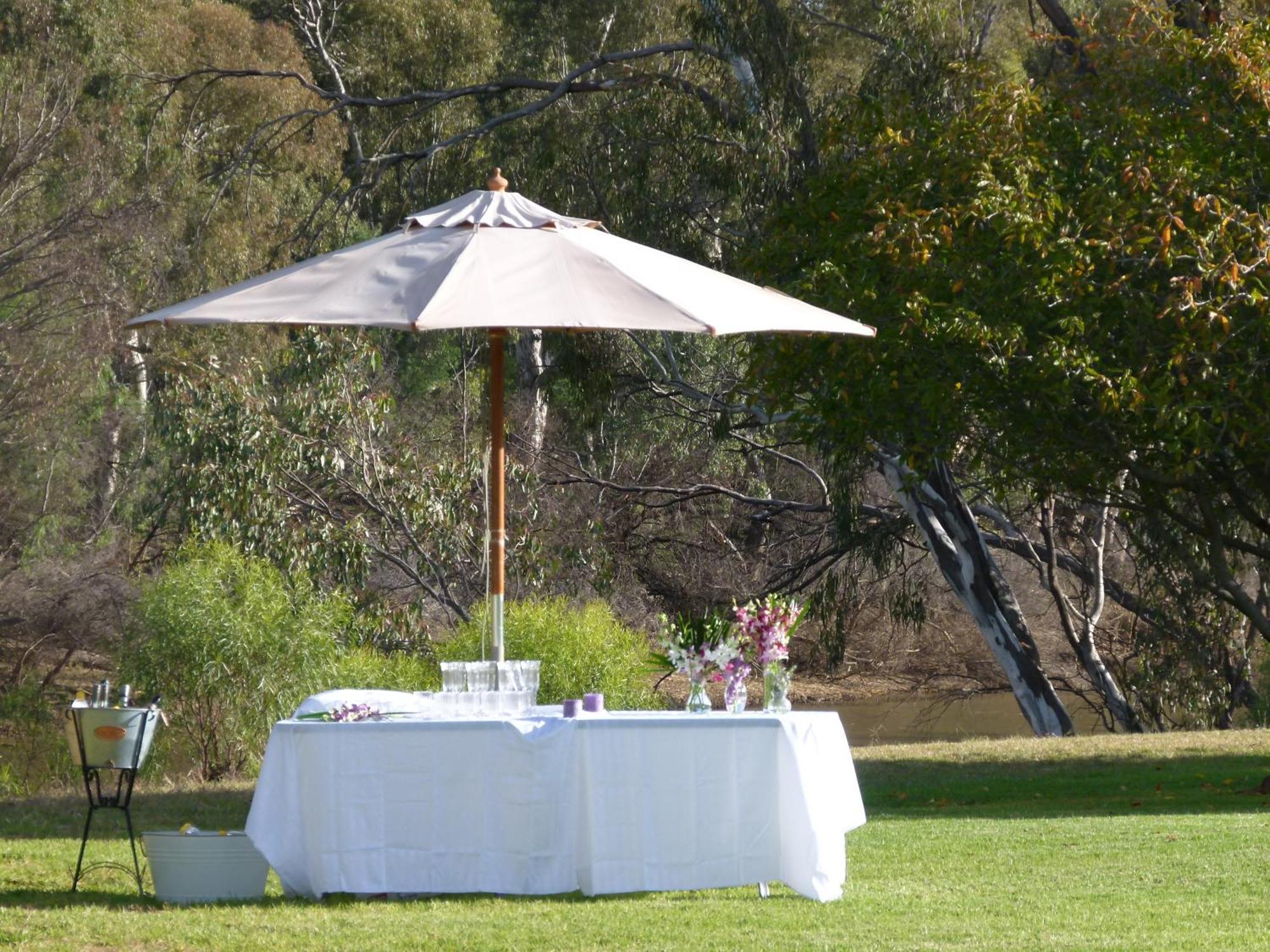 Cadell On The Murray Motel Moama Exteriör bild