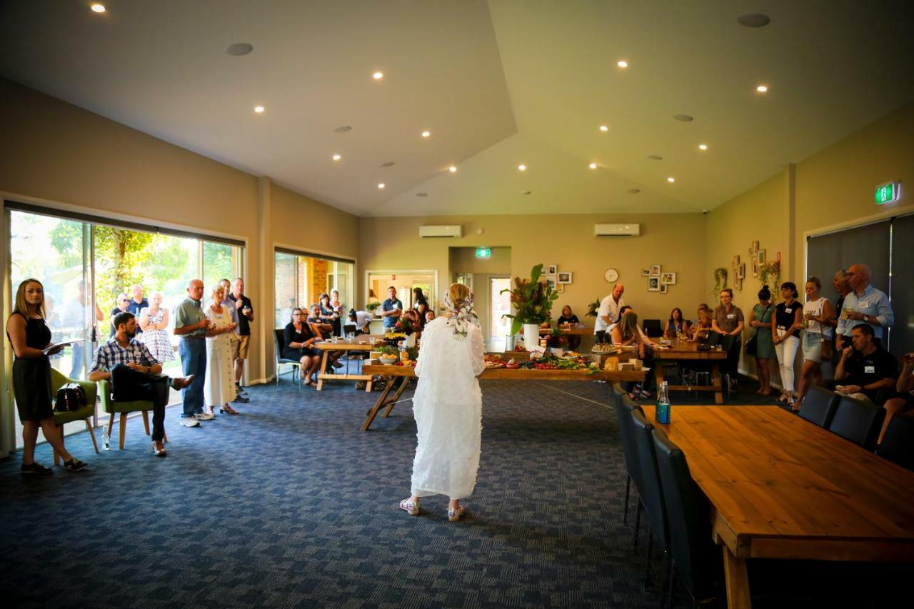 Cadell On The Murray Motel Moama Exteriör bild